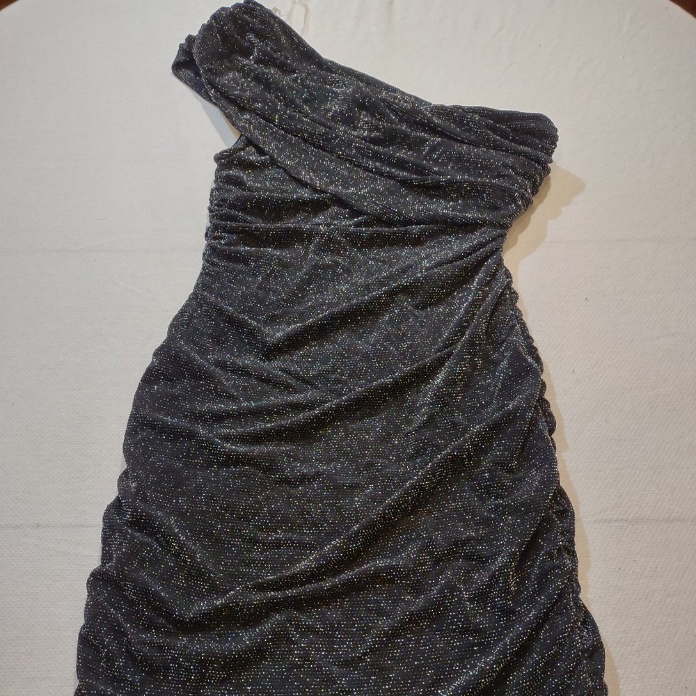 MAURICES black and silver one shoulder sleeveless sheath formal dress
